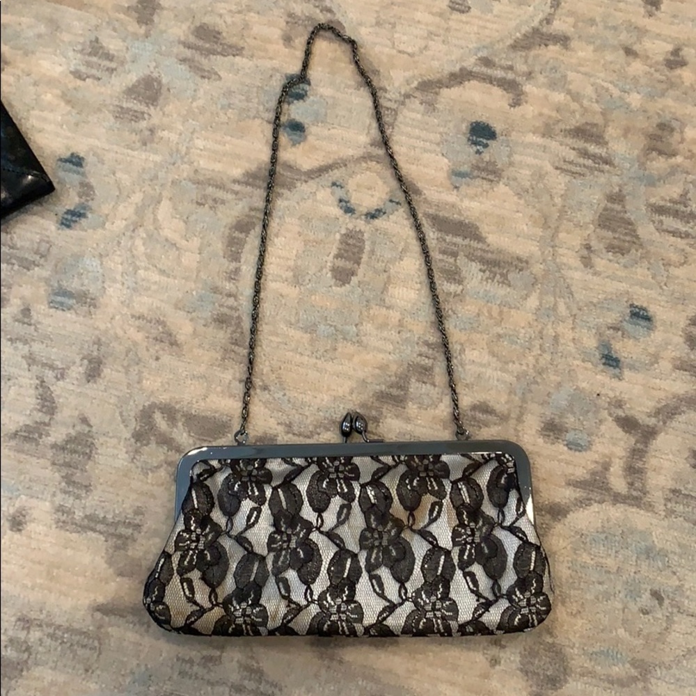 Lace clutch